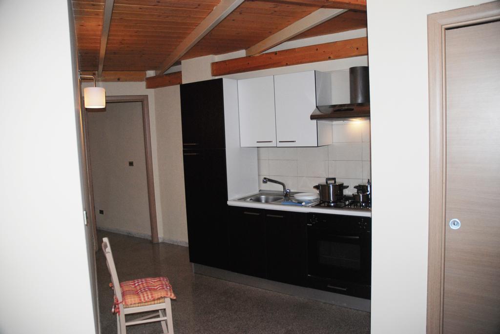 Brezzolina Apartment With Parking Bitonto Exteriör bild